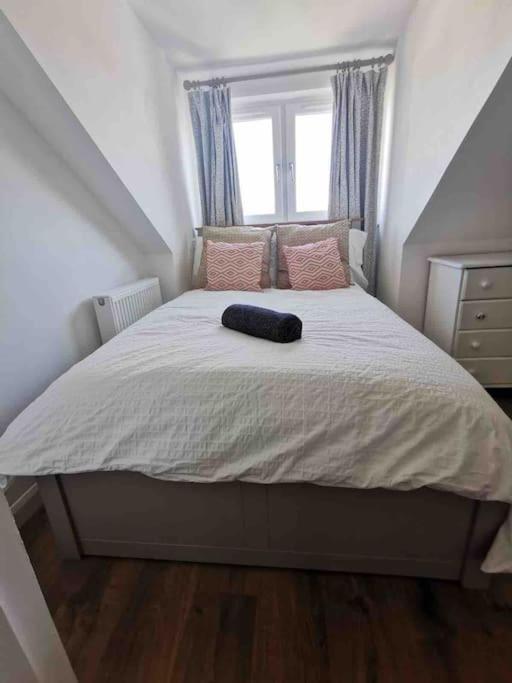 3 Bedroom Well Connected Family Home Free Parking Edinburgh Exterior photo