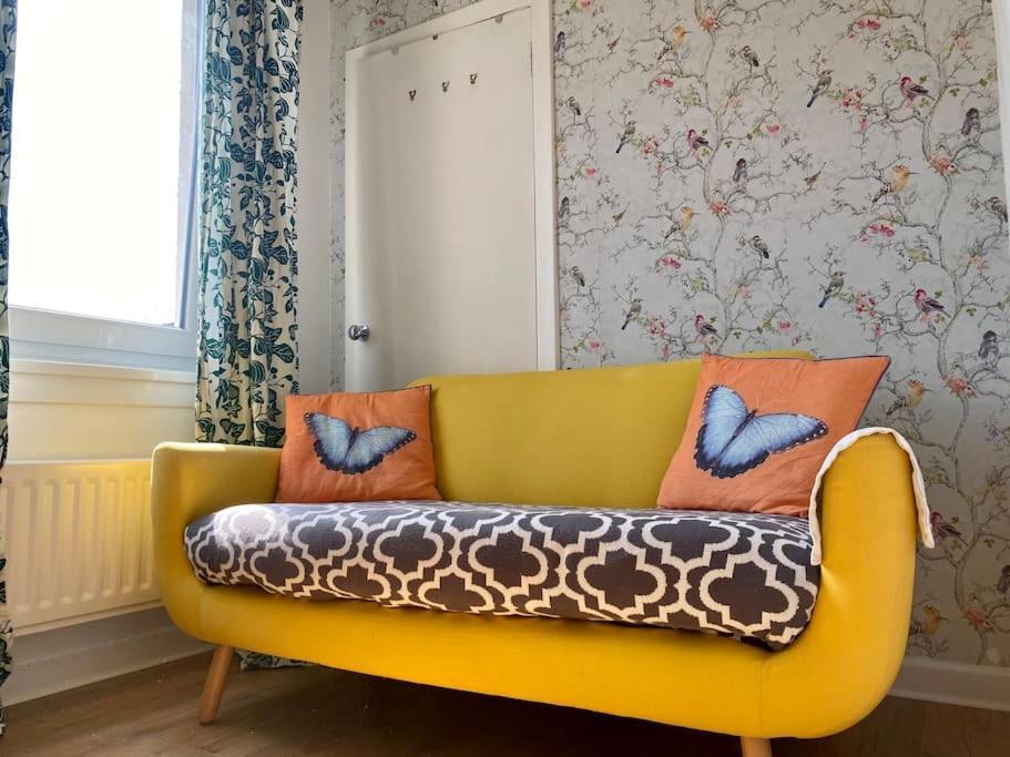 3 Bedroom Well Connected Family Home Free Parking Edinburgh Exterior photo